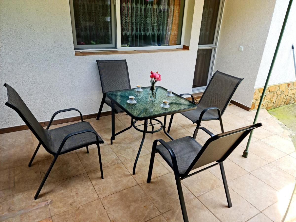 Fema Guest House Balcsik Kültér fotó