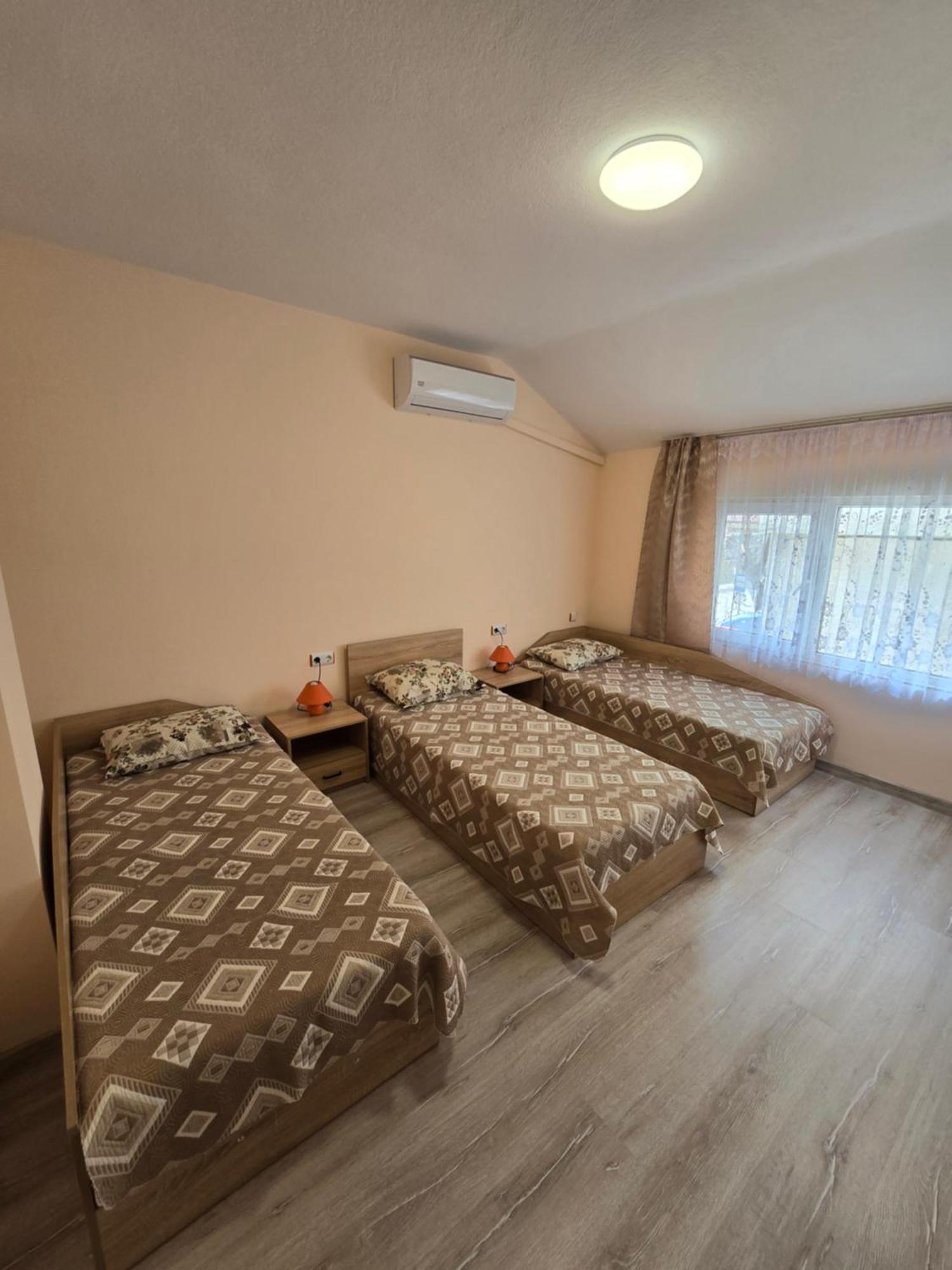Fema Guest House Balcsik Szoba fotó