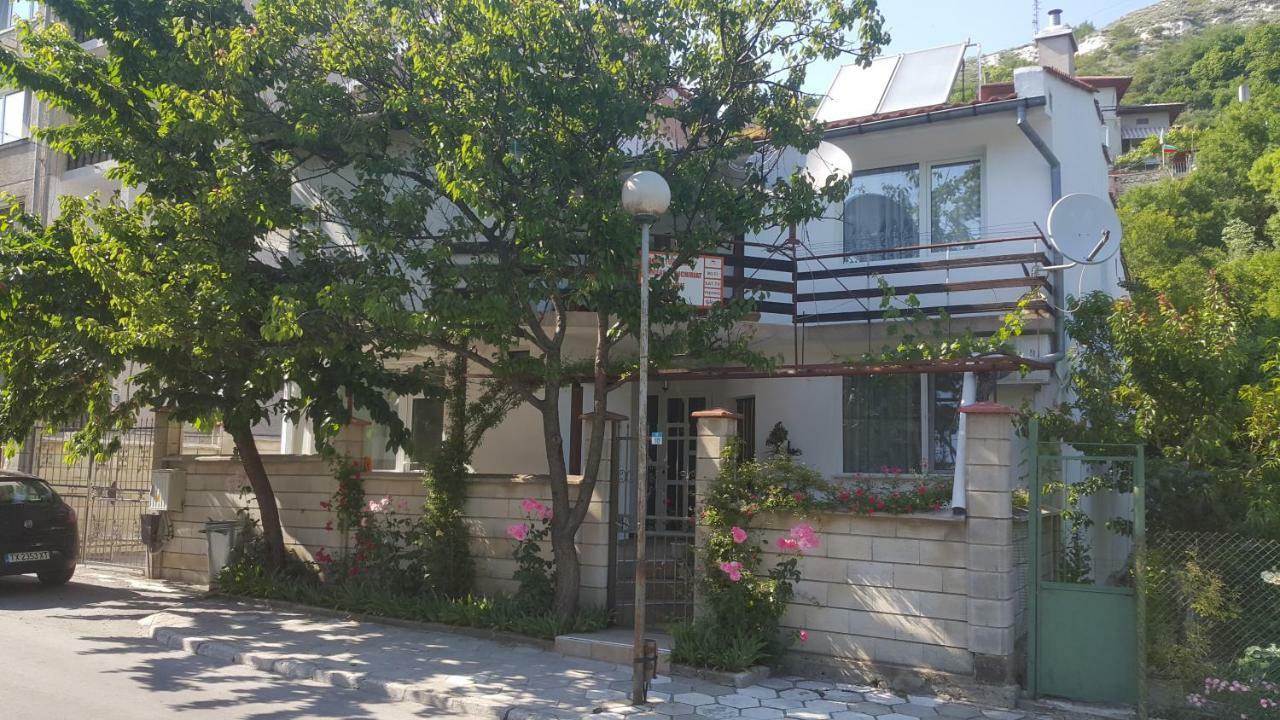 Fema Guest House Balcsik Kültér fotó