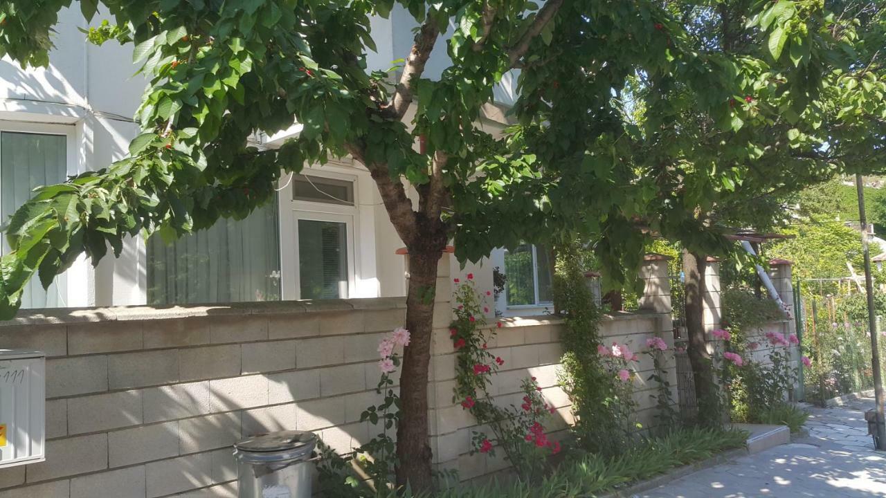 Fema Guest House Balcsik Kültér fotó